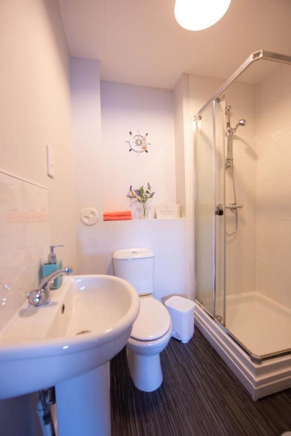 Premier - Wishaw En-Suite Apartment Exterior foto